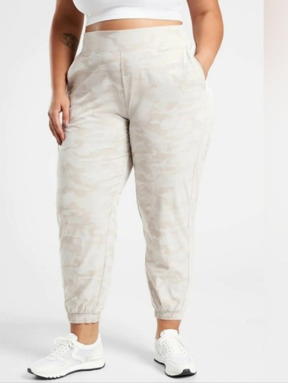 Athleta Brooklyn Beige Camo Print High Rise Jogger Pants
